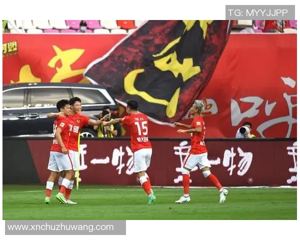 广州足球队与重庆足球队耐力对决赛后分析与反思